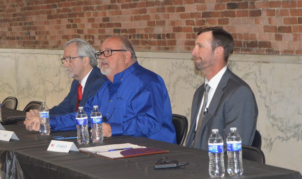 County judge candidates differ on leadership
