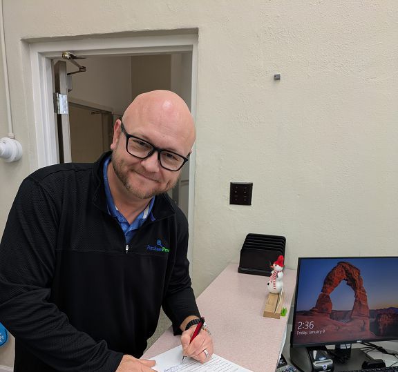 Eleven file for city commission